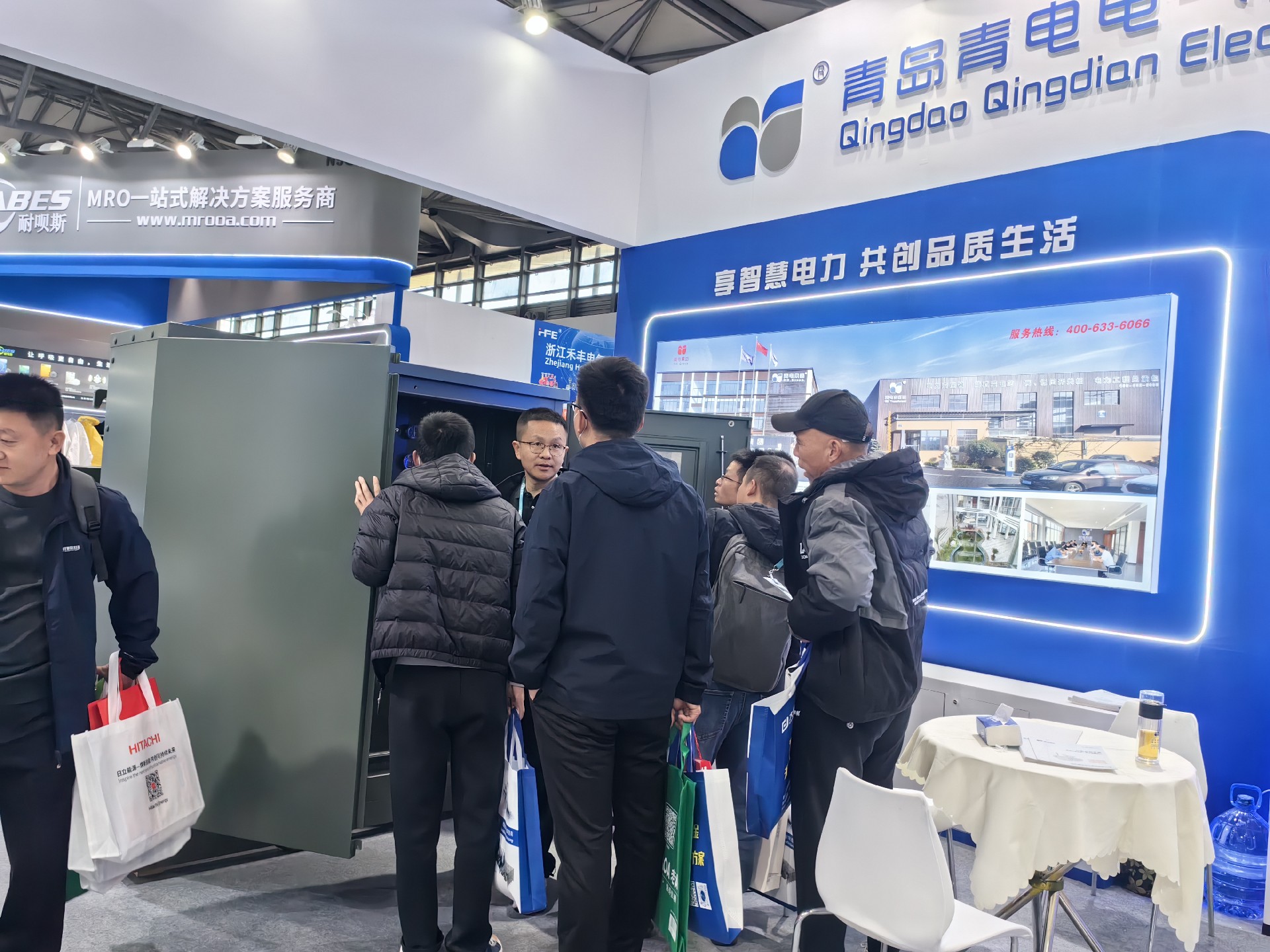 新勢力崛起 全球吸睛 —— 青島青電電氣集團攜重點產(chǎn)品引爆 2025 上海電力展 新勢力崛起 全球吸睛 —— 青島青電電氣集團攜重點產(chǎn)品引爆 2025 上海電力展